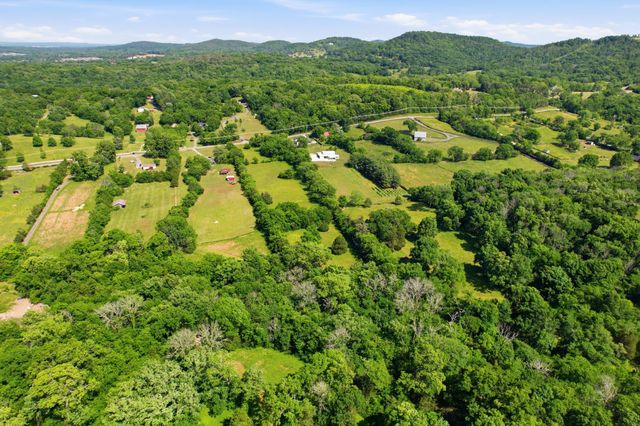 1958 Burke Hollow Rd, Nolensville, TN 37135