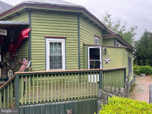 120 HANOVER ST, Pemberton, NJ 08068