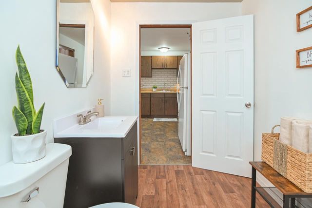 1129 S CHESTNUT AVENUE, Green Bay, WI 54304