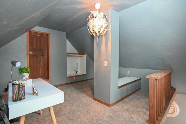 1129 S CHESTNUT AVENUE, Green Bay, WI 54304