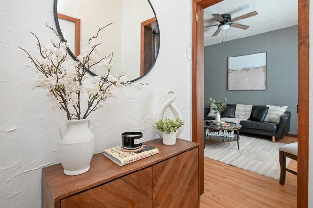 1129 S CHESTNUT AVENUE, Green Bay, WI 54304