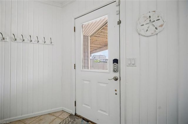 3380 Sandfiddler RD, Virginia Beach, VA 23456