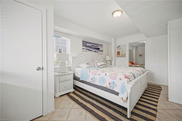 3380 Sandfiddler RD, Virginia Beach, VA 23456