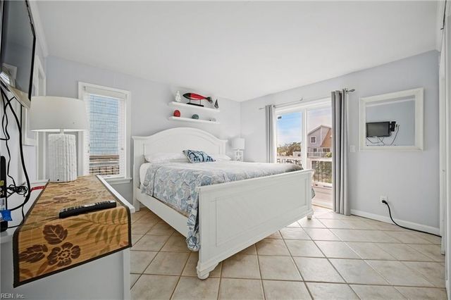 3380 Sandfiddler RD, Virginia Beach, VA 23456