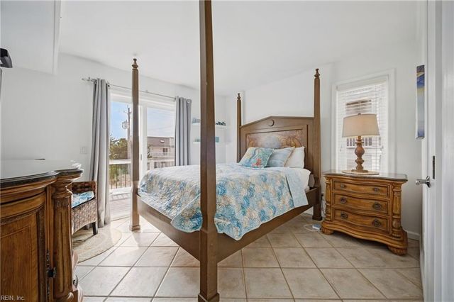 3380 Sandfiddler RD, Virginia Beach, VA 23456