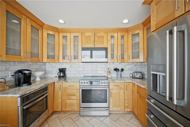 3380 Sandfiddler RD, Virginia Beach, VA 23456