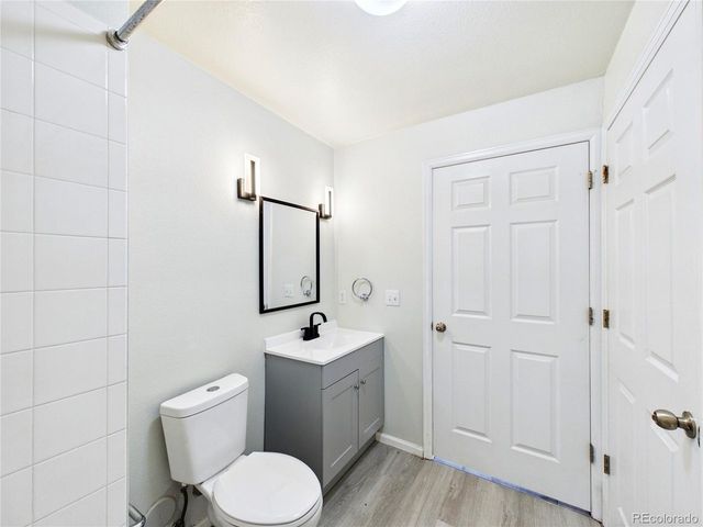 3890 S Dayton St 107, Aurora, CO 80014