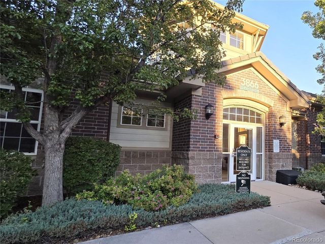 3890 S Dayton St 107, Aurora, CO 80014