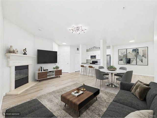 3890 S Dayton St 107, Aurora, CO 80014