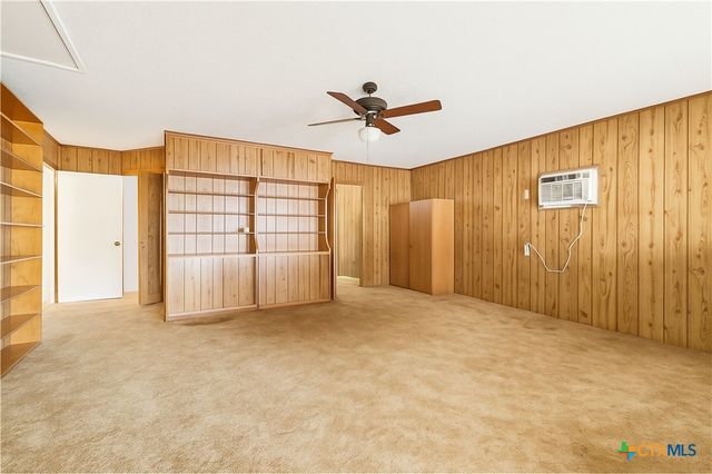132 Cloverleaf Drive, Schertz, TX 78154