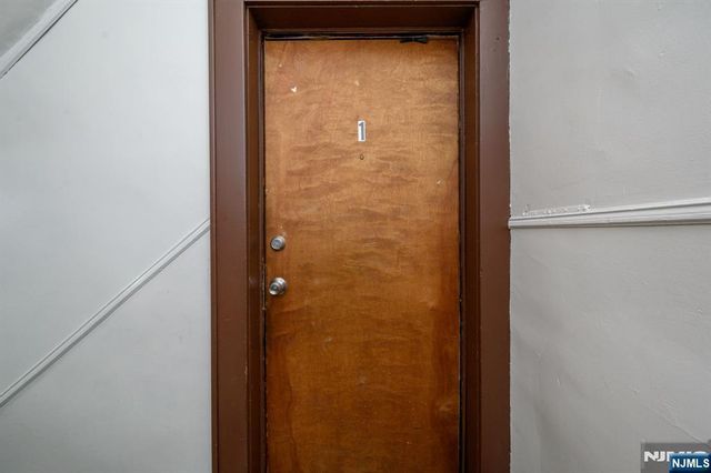 427-429 N 12th Street, Newark, NJ 07107