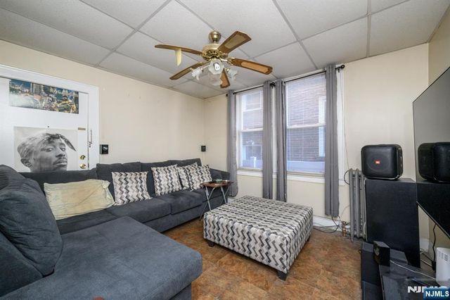 427-429 N 12th Street, Newark, NJ 07107