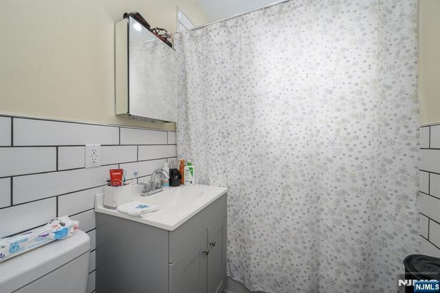 427-429 N 12th Street, Newark, NJ 07107