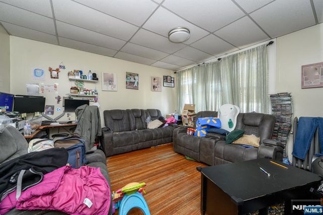 427-429 N 12th Street, Newark, NJ 07107