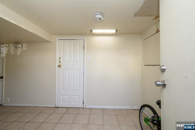 427-429 N 12th Street, Newark, NJ 07107