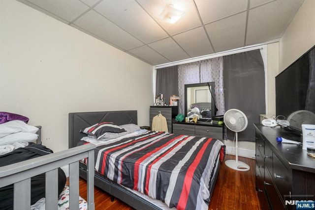 427-429 N 12th Street, Newark, NJ 07107