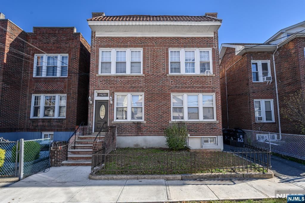 427-429 N 12th Street, Newark, NJ 07107