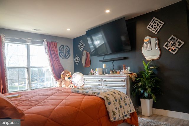 881-B SCOTSWOOD CT, Mount Laurel, NJ 08054