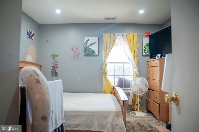 881-B SCOTSWOOD CT, Mount Laurel, NJ 08054