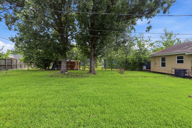 2311 Garvey Drive, Pasadena, TX 77506