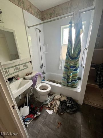 13805 Earlwood Road, Cleveland, OH 44110