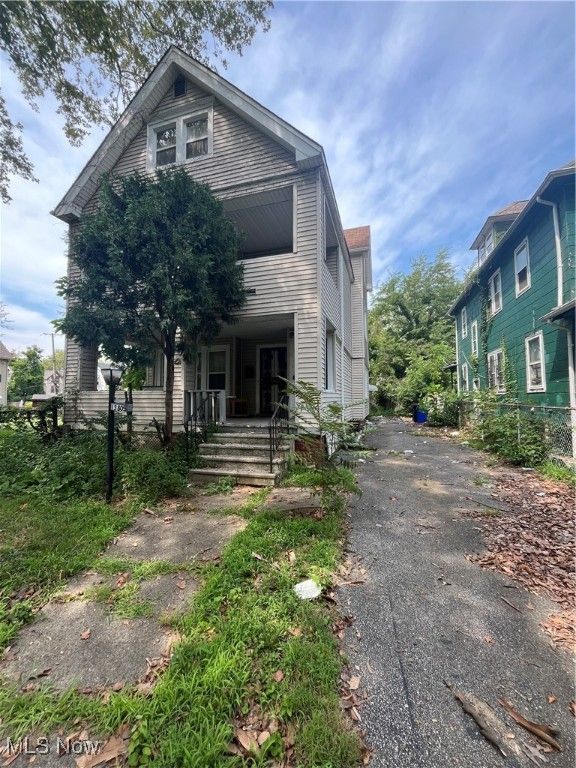 13805 Earlwood Road, Cleveland, OH 44110