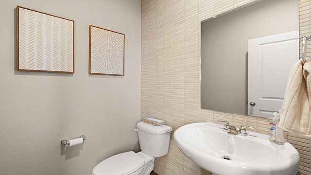 2605 Eglisfield Loop NE, Rio Rancho, NM 87144