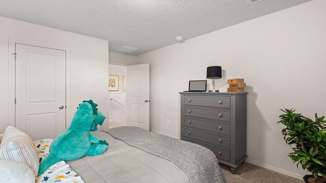 2605 Eglisfield Loop NE, Rio Rancho, NM 87144