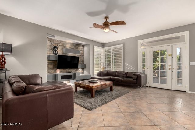 6058 W Abraham Lane, Glendale, AZ 85308