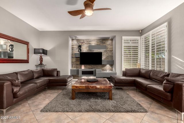 6058 W Abraham Lane, Glendale, AZ 85308