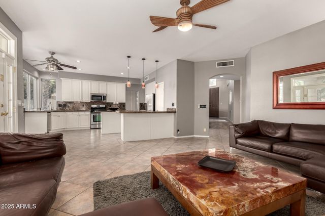 6058 W Abraham Lane, Glendale, AZ 85308