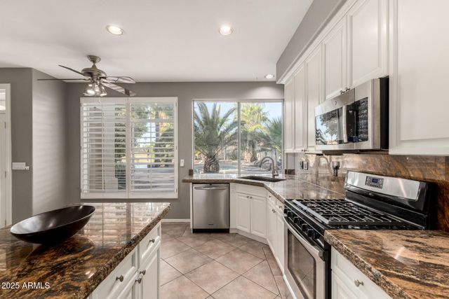 6058 W Abraham Lane, Glendale, AZ 85308