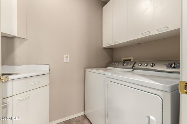 6058 W Abraham Lane, Glendale, AZ 85308