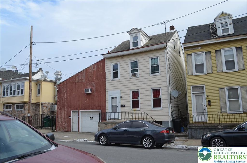 18 South 11th, Easton, PA 18042