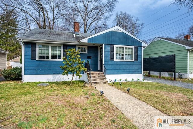 4 Pleasant Place, Metuchen, NJ 08840