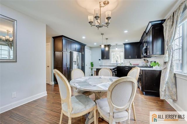 4 Pleasant Place, Metuchen, NJ 08840