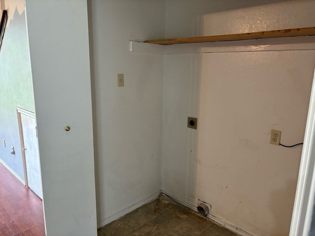 1366 Old Jamestown Court N, Dallas, TX 75217