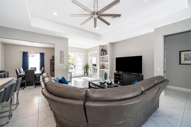 2766 SHANNIN DRIVE, St Cloud, FL 34771