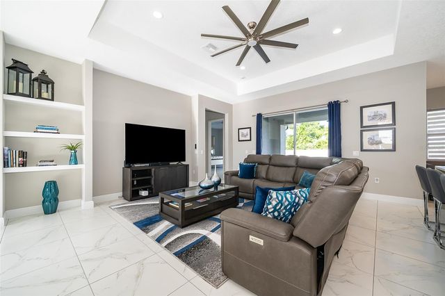 2766 SHANNIN DRIVE, St Cloud, FL 34771