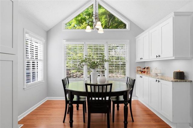 1204 Fern Hollow Dr, Woodstock, GA 30189