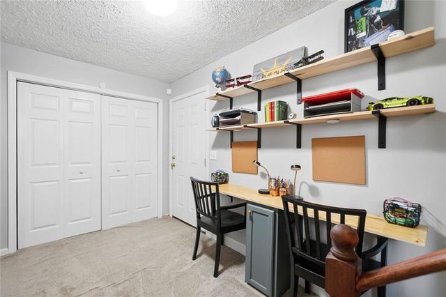 1204 Fern Hollow Dr, Woodstock, GA 30189