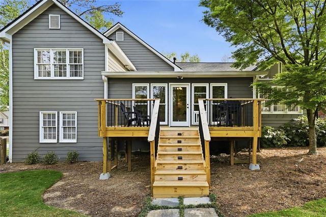 1204 Fern Hollow Dr, Woodstock, GA 30189