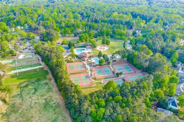 1204 Fern Hollow Dr, Woodstock, GA 30189