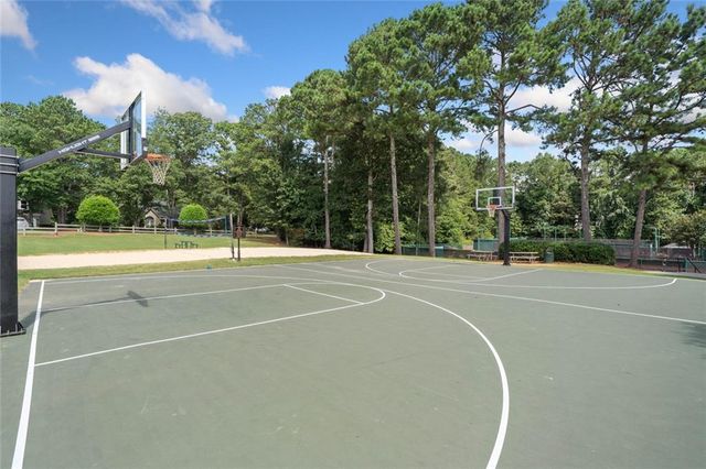 1204 Fern Hollow Dr, Woodstock, GA 30189