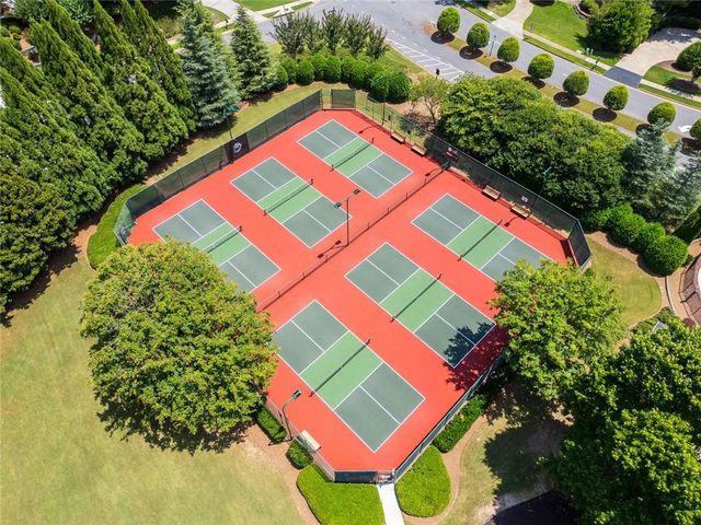 1204 Fern Hollow Dr, Woodstock, GA 30189