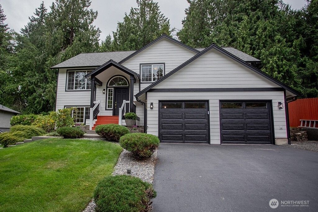 4925 NW Discovery Ridge Court, Silverdale, WA 98383