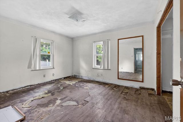 2360 Chambers Road, Moline Acres, MO 63136