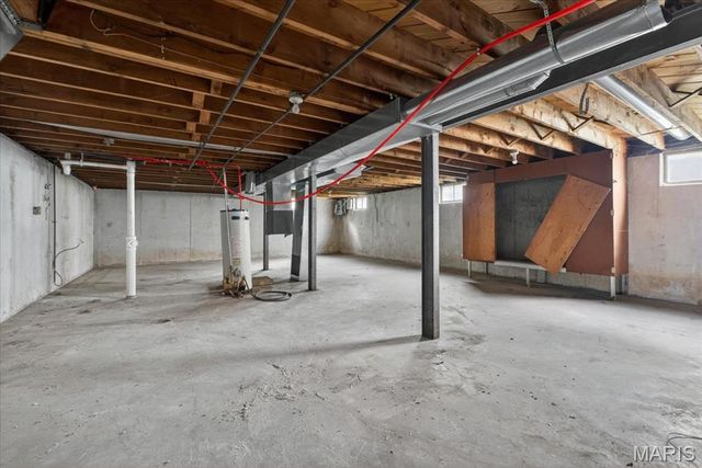 2360 Chambers Road, Moline Acres, MO 63136