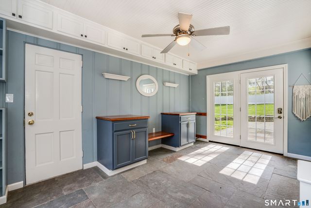 25 Meadow Farms Road, West Hartford, CT 06107