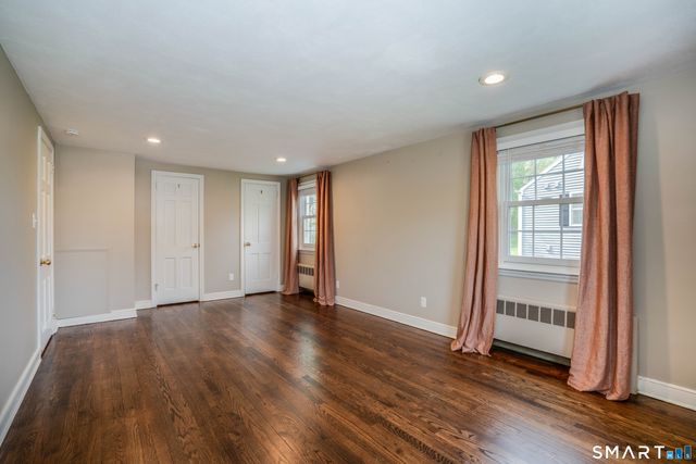 25 Meadow Farms Road, West Hartford, CT 06107